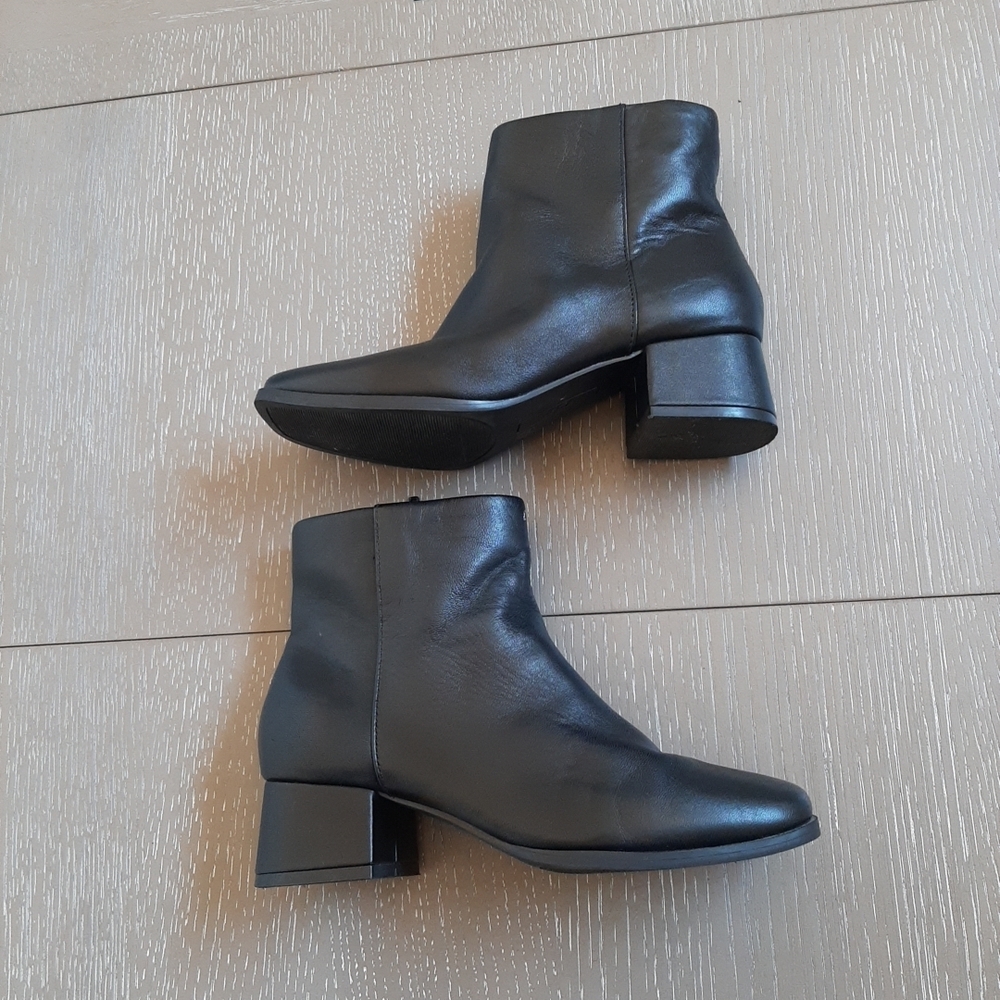 GB Girls Sleek Black Leather Kids Boots